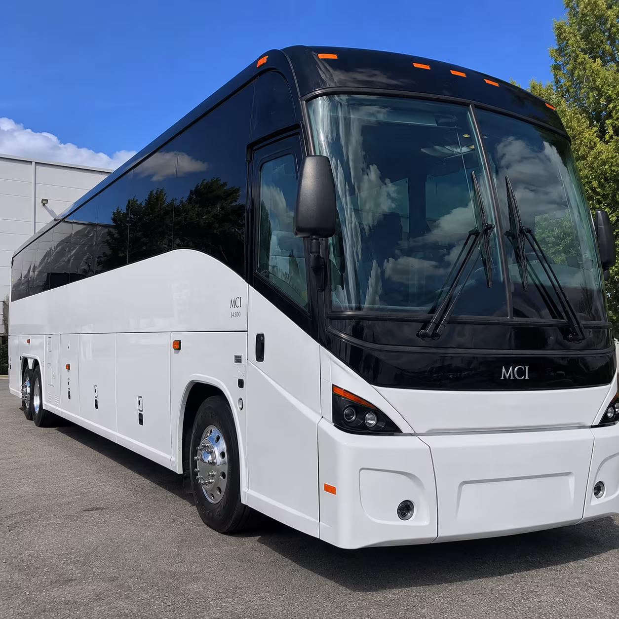 charter bus shuttle service for warehouse and distribution groups
