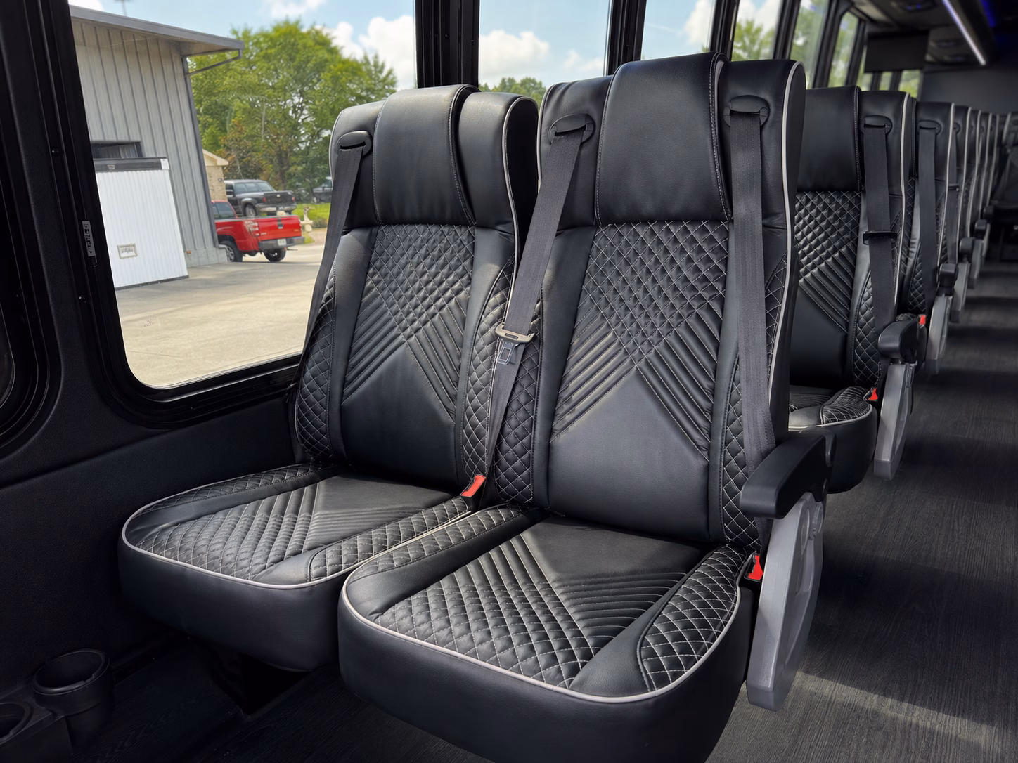 charter buses for wedding parties traveling from fort liberty