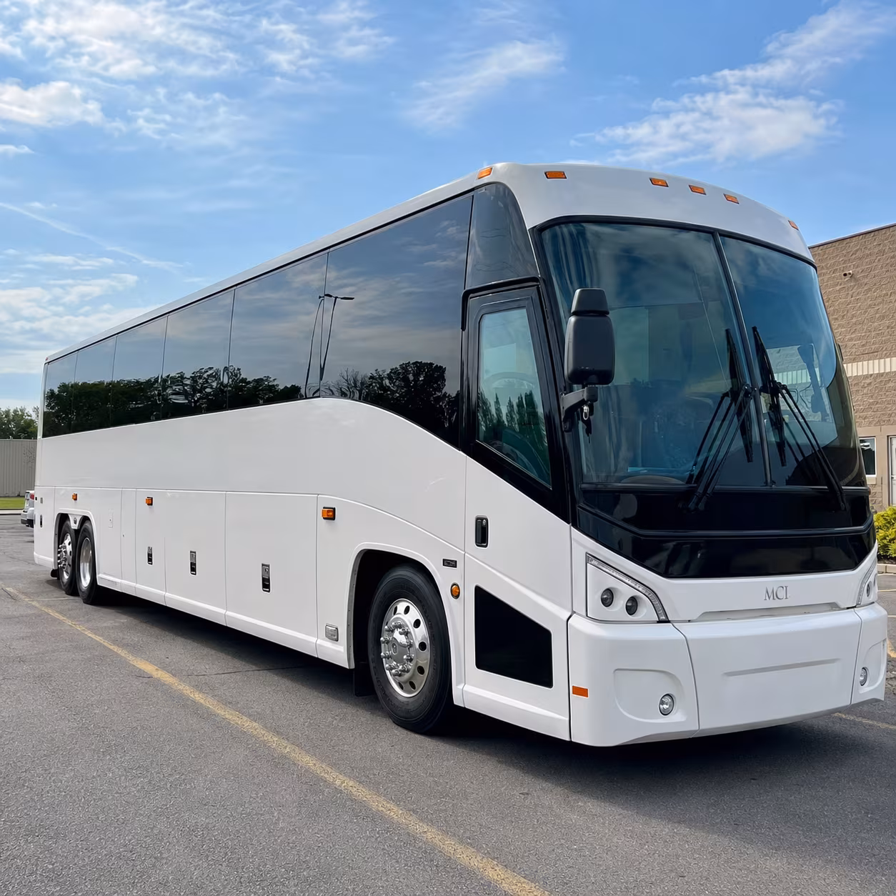 charter buses to coastal credit union music park at walnut creek in raleigh