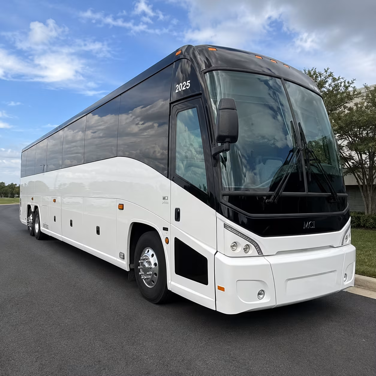 medical campus and hospital shuttle buses in fayetteville